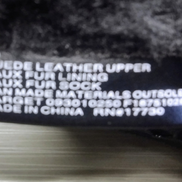 Cat & Jack Black Suede Leather Faux Fur Lined Childrens Winter Boots Size 10 NEW - Picture 8 of 8